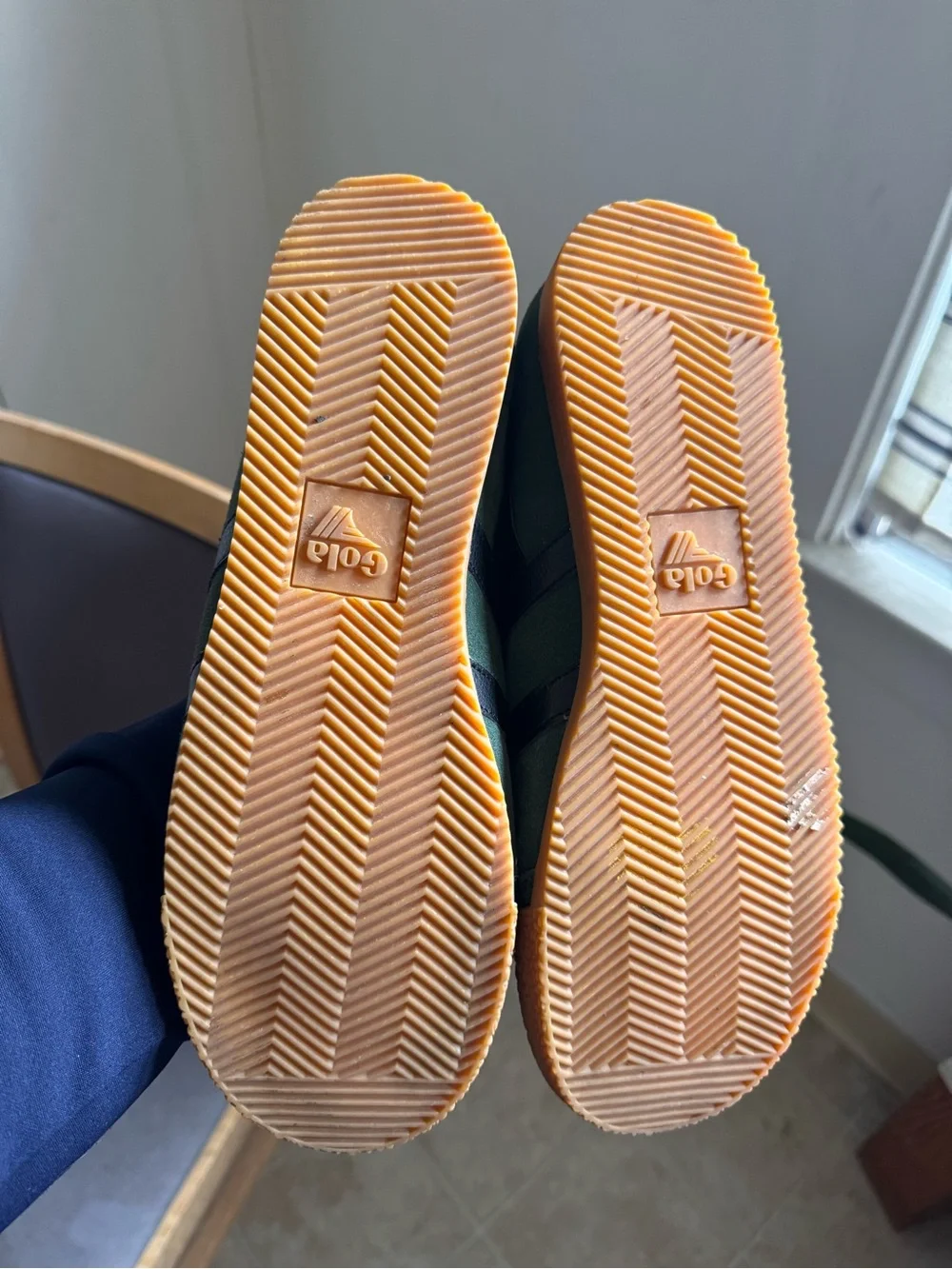 Gola Elan Men's Green Suede Sneakers with Yellow. Orange heel. - Picture 9 of 10